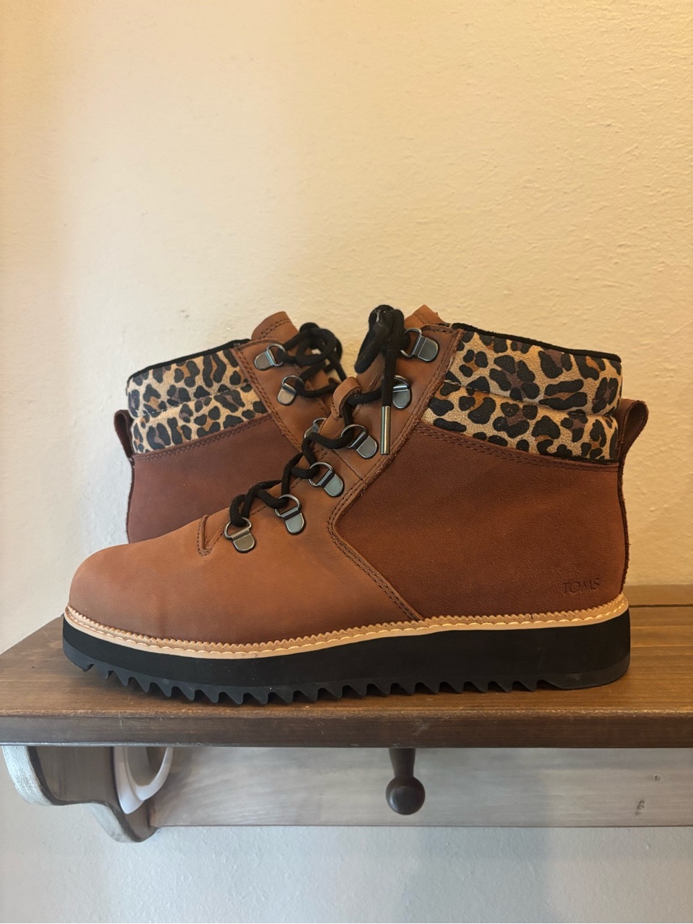 TOMS Women’s Mojave Boots